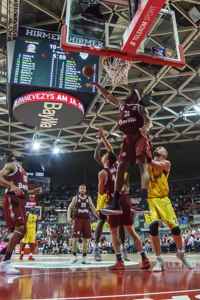 通过助威歌 通过助威歌